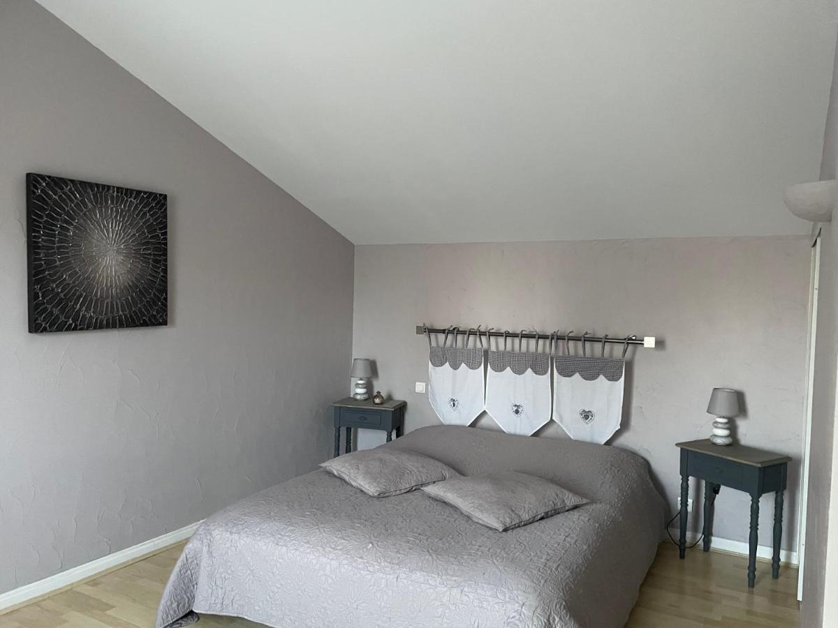 Gite Le Bois De Montpouillan Marmande Exteriör bild