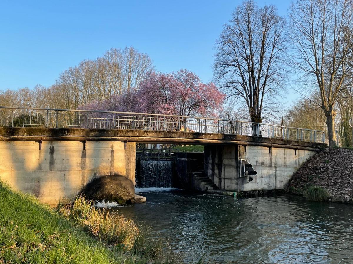 Gite Le Bois De Montpouillan Marmande Exteriör bild